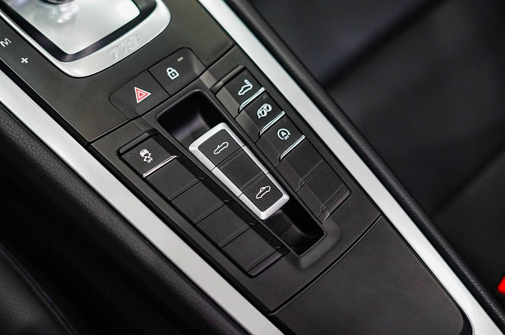 Thumbnail: 2024 Porsche 718 Boxster - 31