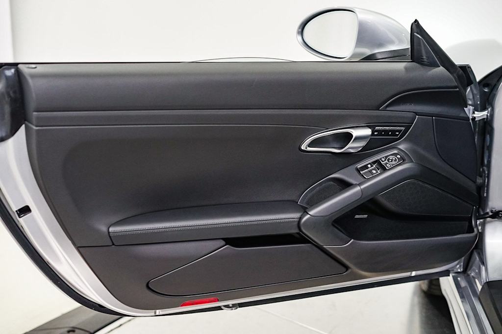 Thumbnail: 2024 Porsche 718 Boxster - 30