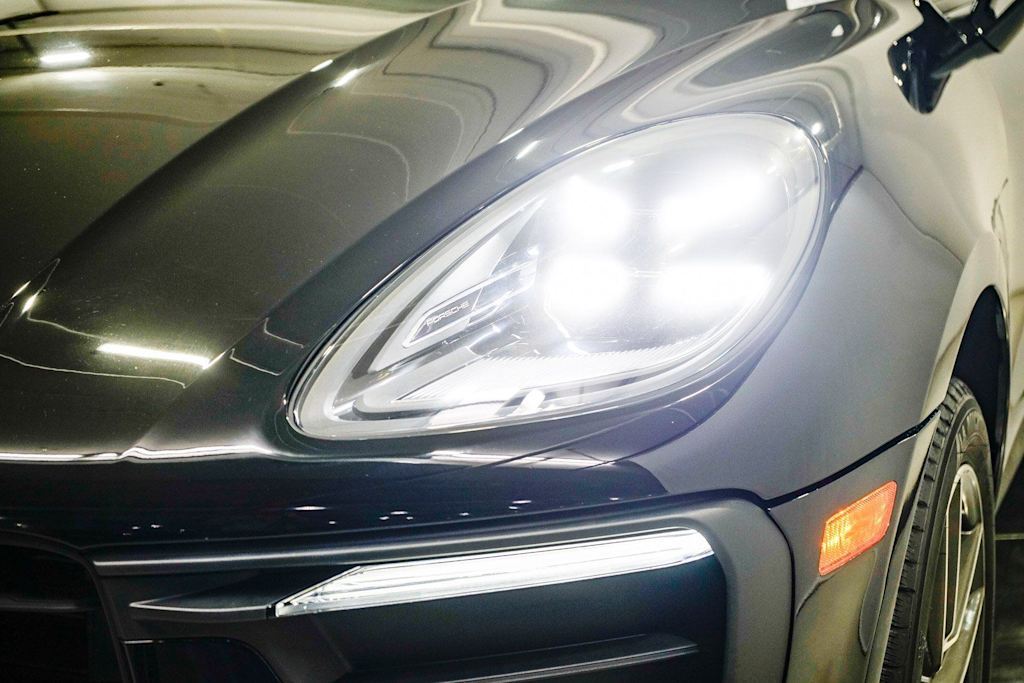 Thumbnail: 2024 Porsche Macan - 20