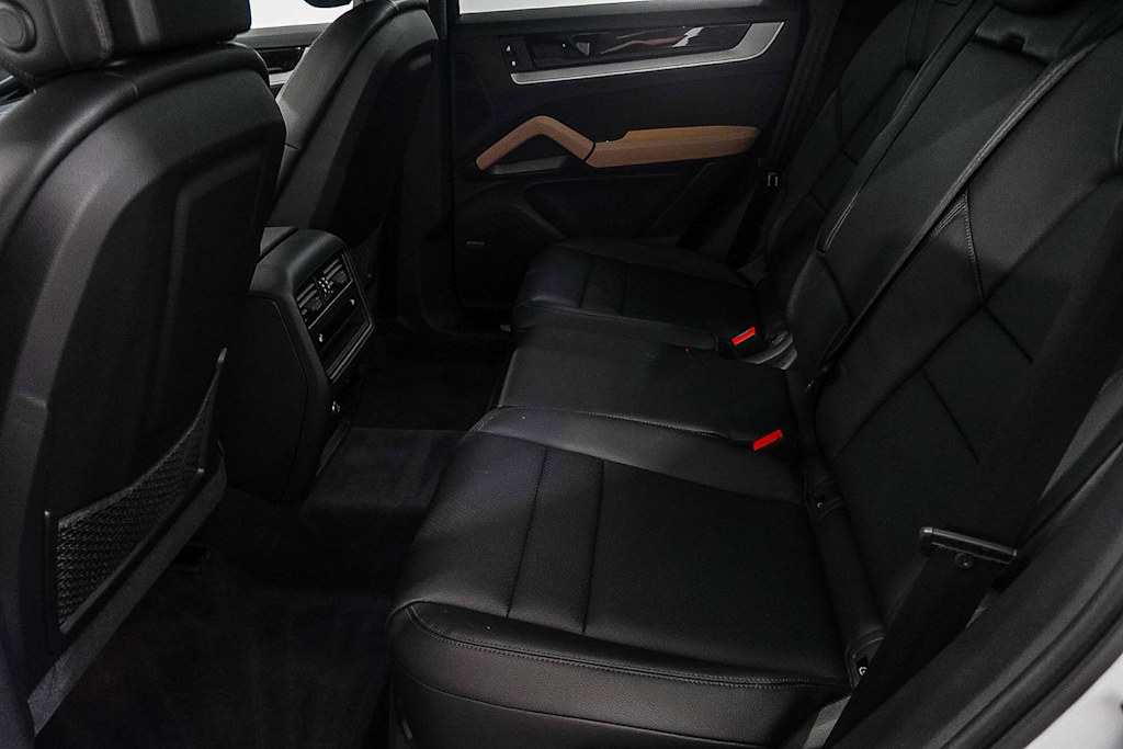 Thumbnail: 2024 Porsche Cayenne - 12