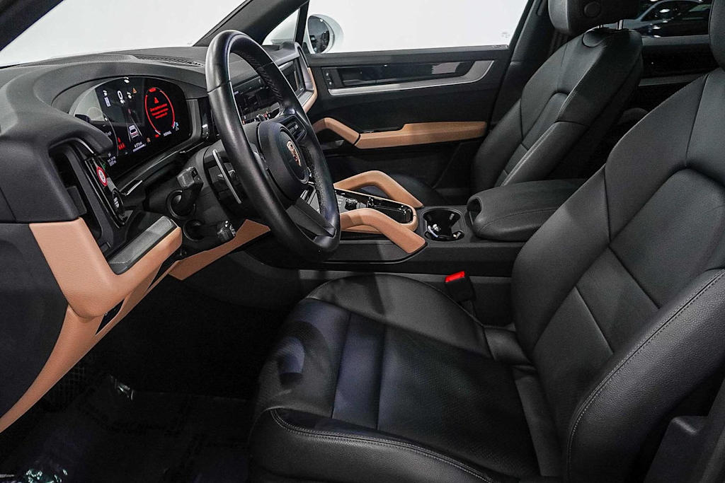 Thumbnail: 2024 Porsche Cayenne - 11