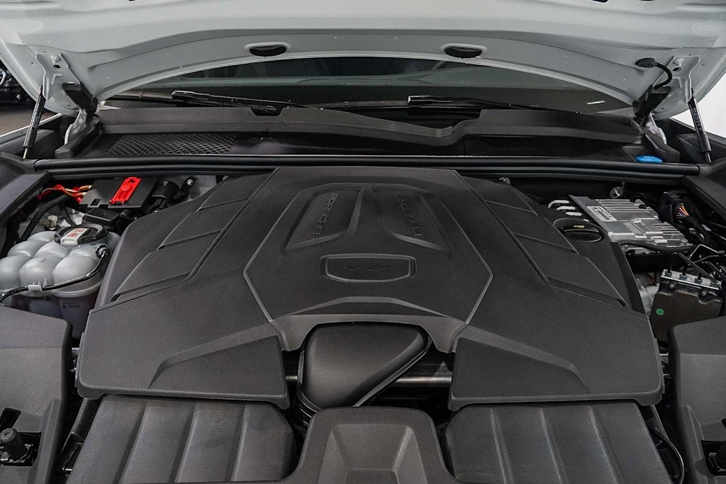 Thumbnail: 2024 Porsche Cayenne - 8