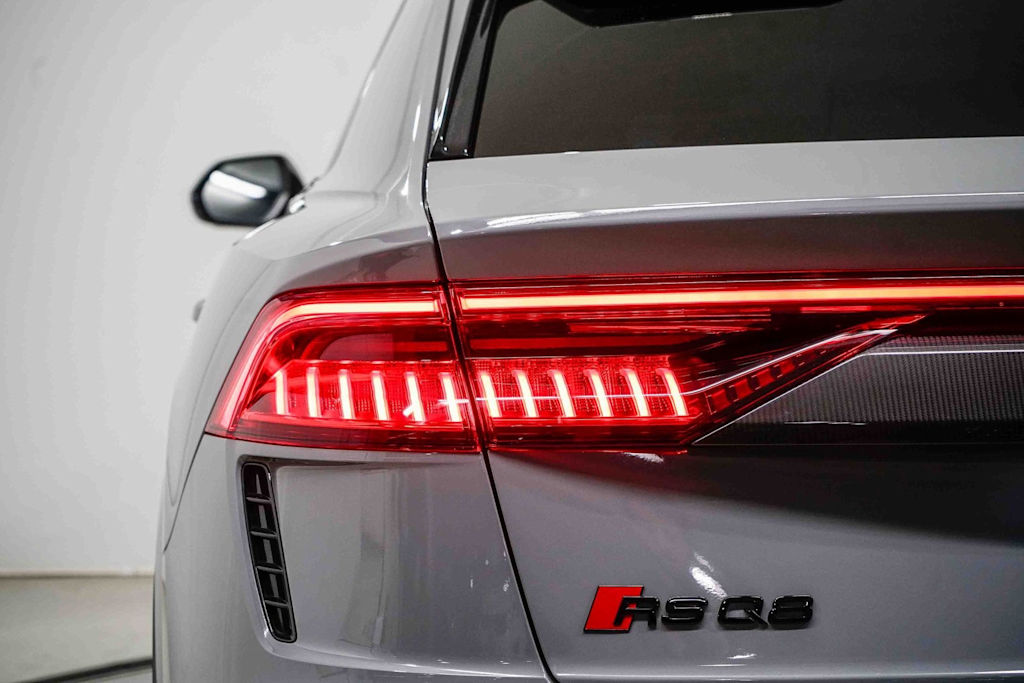 Thumbnail: 2024 Audi RS Q8 - 6