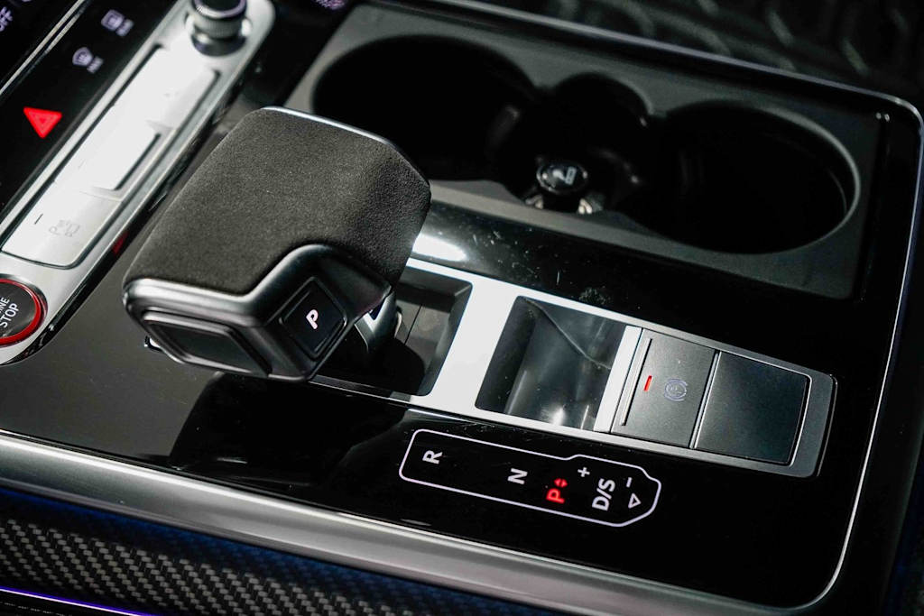 Thumbnail: 2024 Audi RS Q8 - 15