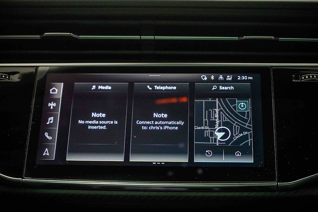 Thumbnail: 2024 Audi RS Q8 - 23