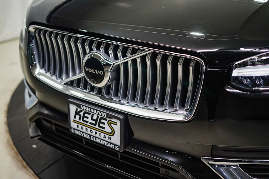 Thumbnail: 2023 Volvo XC90 - 22