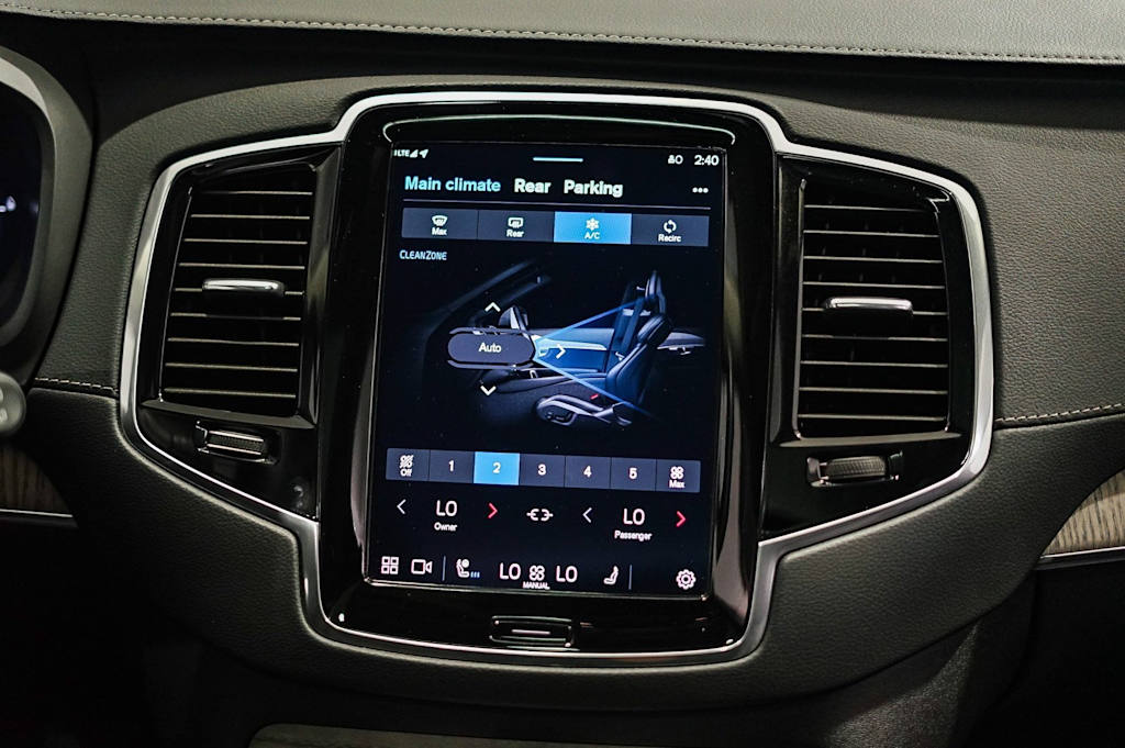 Thumbnail: 2023 Volvo XC90 - 14