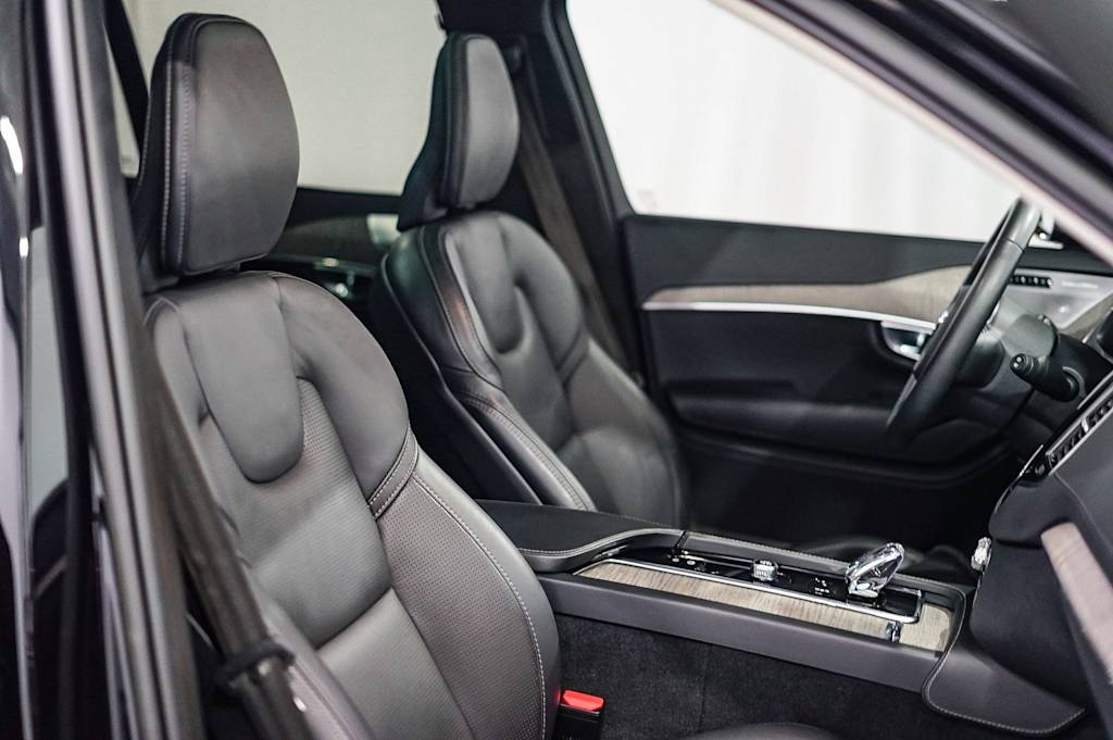 Thumbnail: 2023 Volvo XC90 - 10