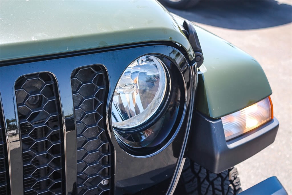 Thumbnail: 2022 Jeep Gladiator - 21