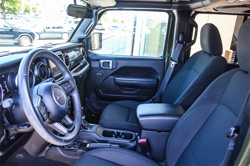 Thumbnail: 2022 Jeep Gladiator - 11
