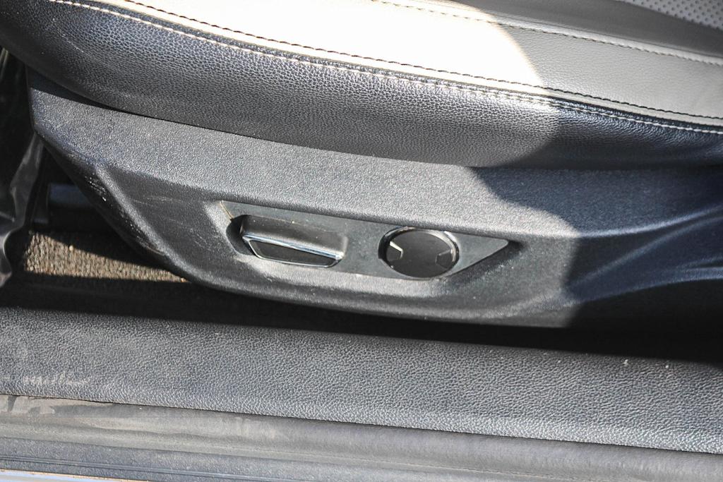 Thumbnail: 2016 Ford Mustang - 26