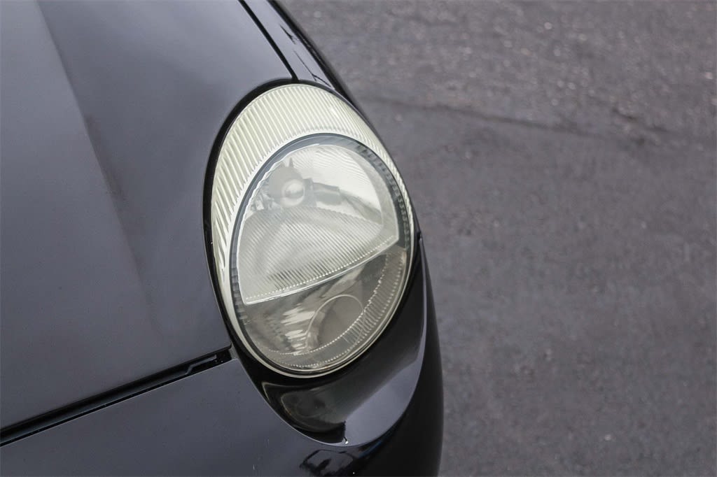 Thumbnail: 2005 Ford Thunderbird - 14