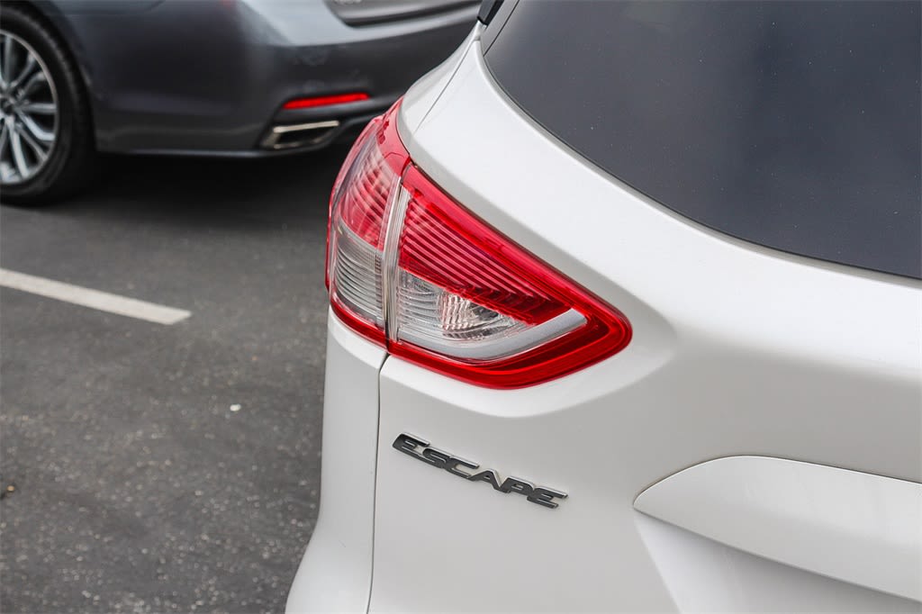 Thumbnail: 2014 Ford Escape - 15