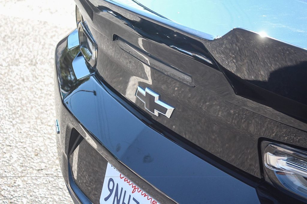 Thumbnail: 2019 Chevrolet Camaro - 17