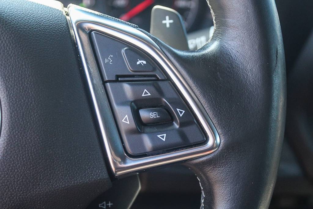 Thumbnail: 2019 Chevrolet Camaro - 25
