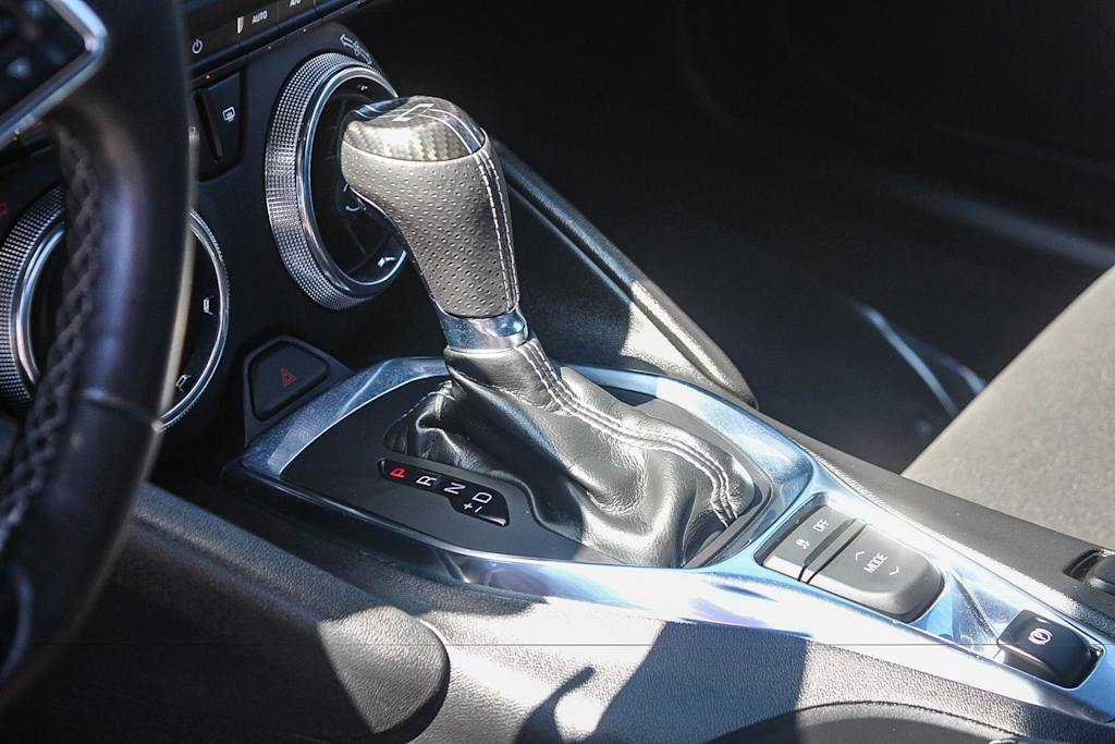 Thumbnail: 2019 Chevrolet Camaro - 12