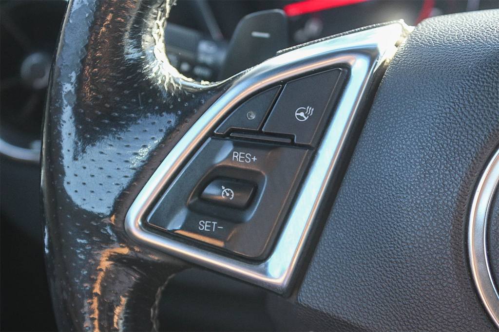 Thumbnail: 2020 Chevrolet Camaro - 29