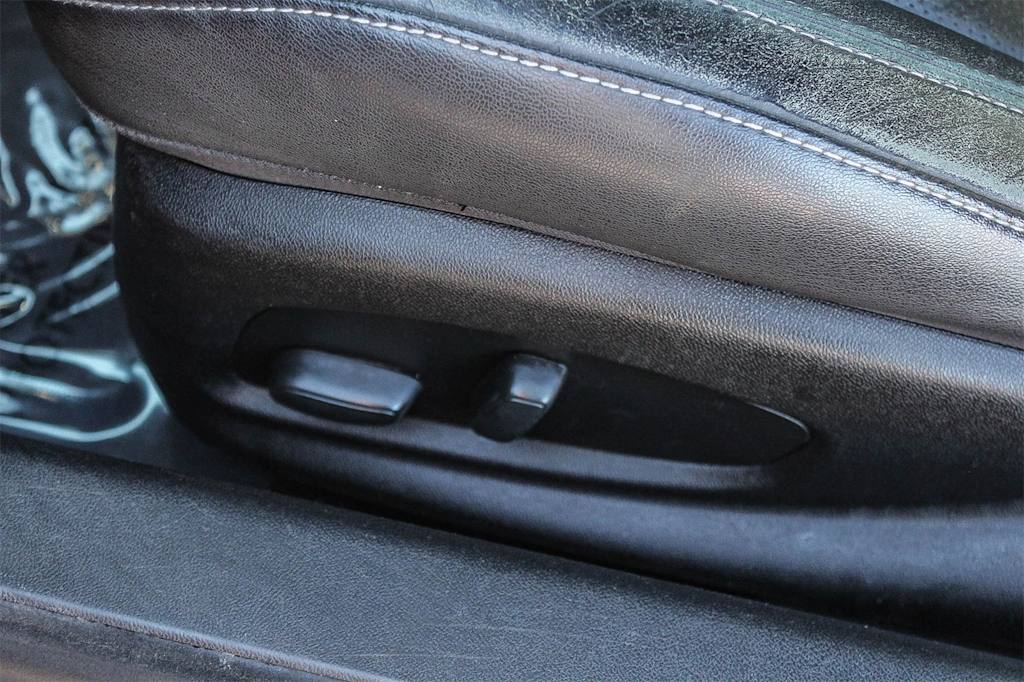 Thumbnail: 2020 Chevrolet Camaro - 27