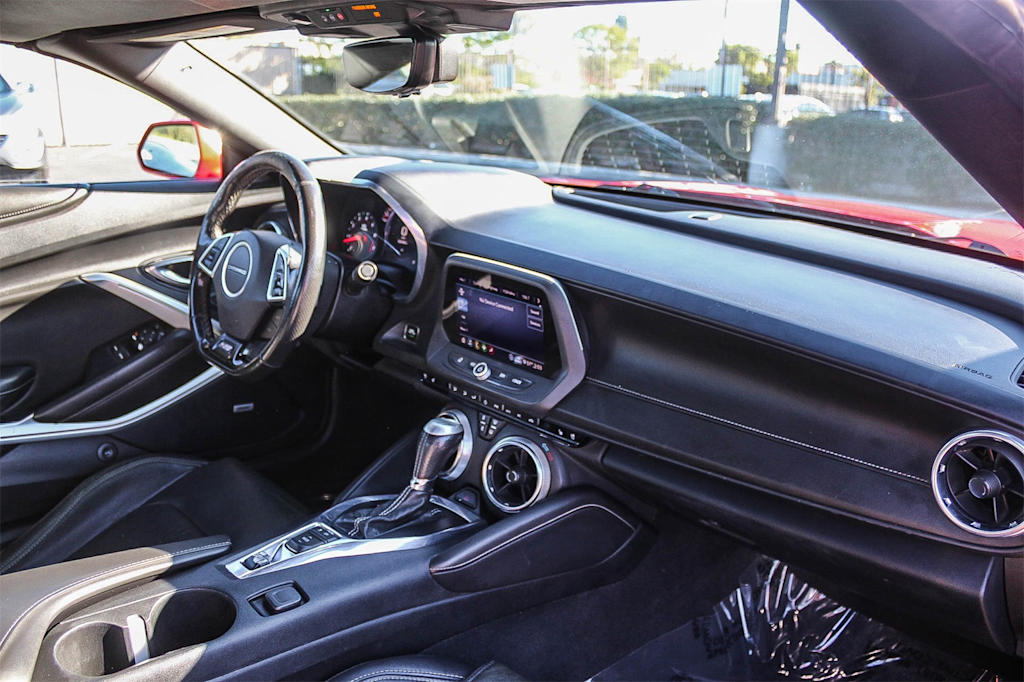 Thumbnail: 2020 Chevrolet Camaro - 9