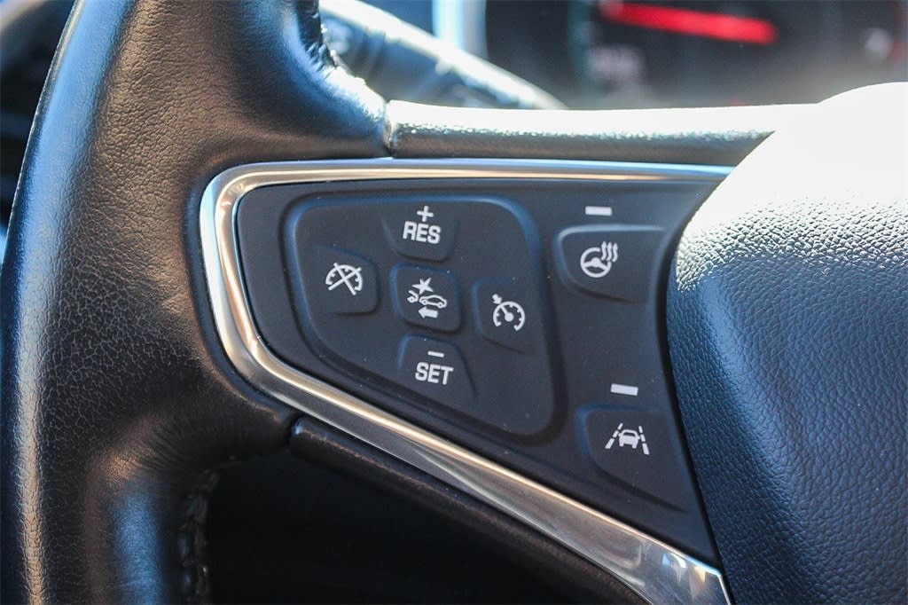 Thumbnail: 2020 Chevrolet Malibu - 32