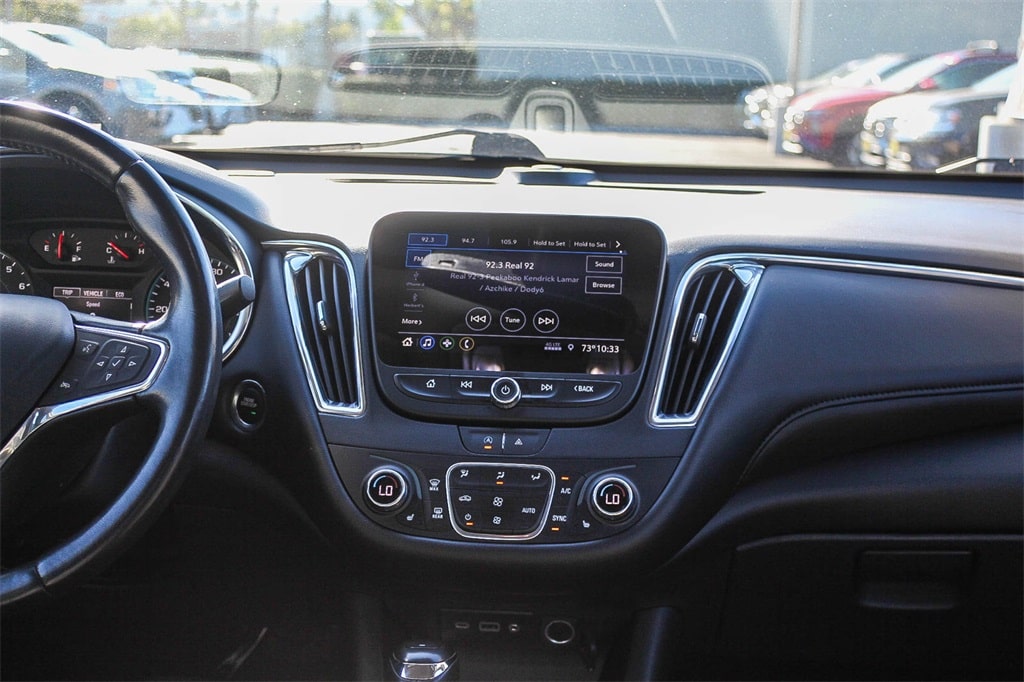 Thumbnail: 2020 Chevrolet Malibu - 14