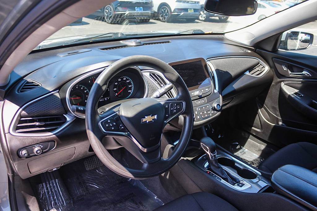 Thumbnail: 2024 Chevrolet Malibu - 13