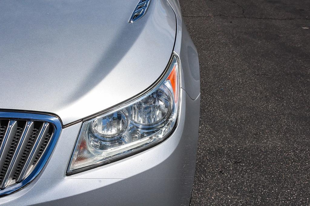 Thumbnail: 2011 Buick LaCrosse - 20