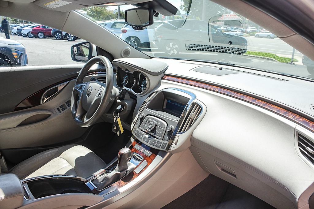 Thumbnail: 2011 Buick LaCrosse - 12