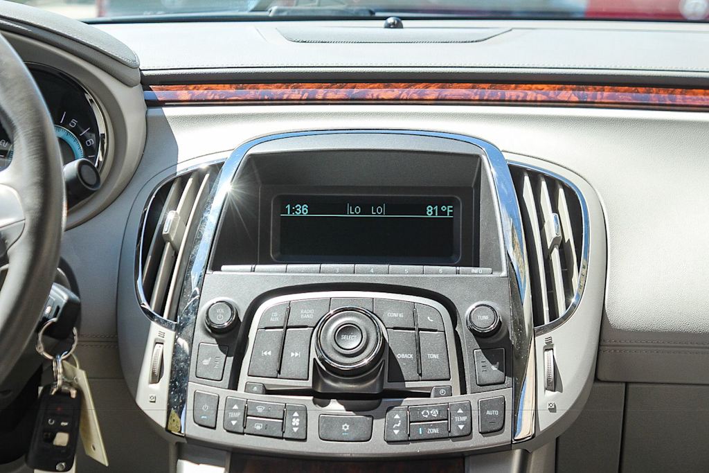 Thumbnail: 2011 Buick LaCrosse - 13