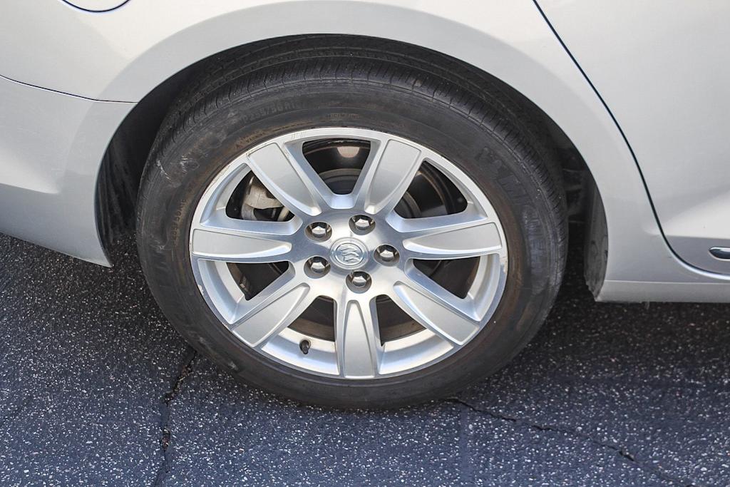 Thumbnail: 2011 Buick LaCrosse - 7