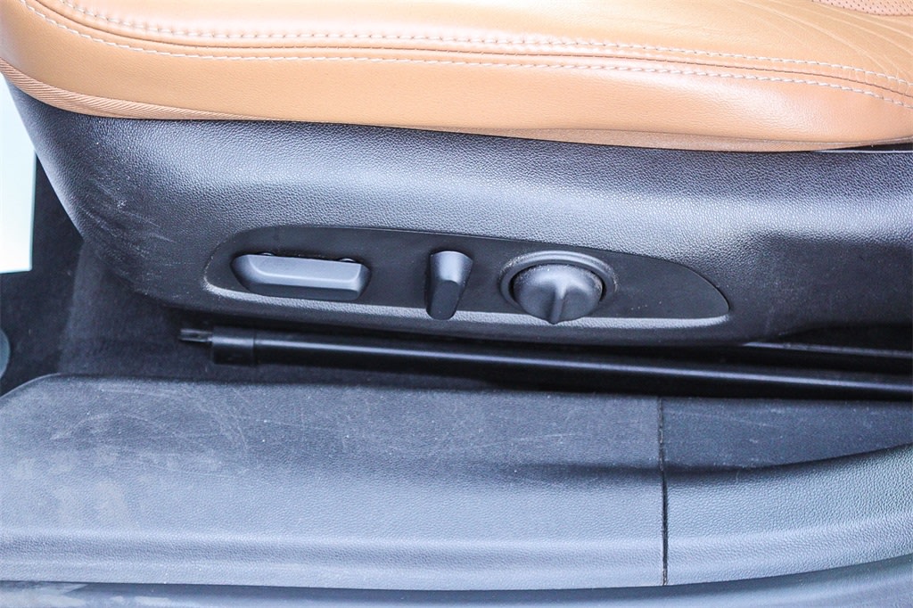 Thumbnail: 2017 Buick LaCrosse - 27