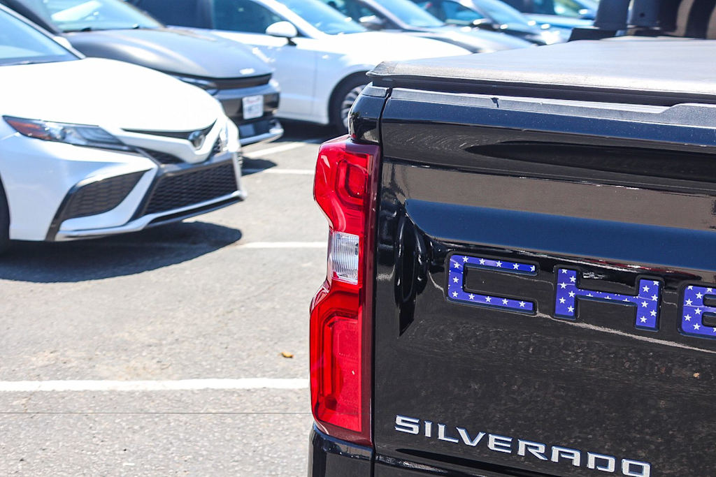 Thumbnail: 2020 Chevrolet Silverado 1500 - 2