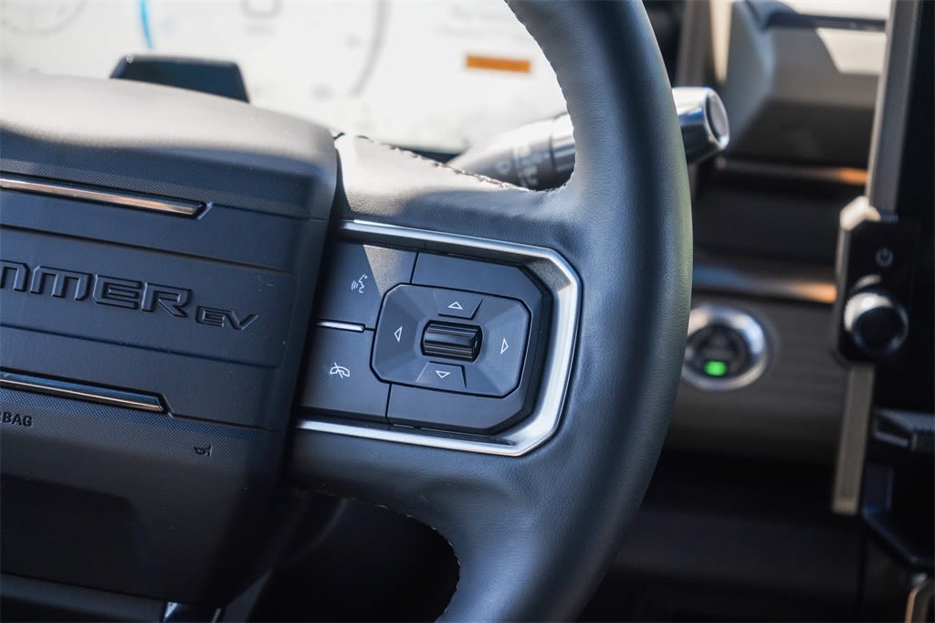 Thumbnail: 2024 GMC Hummer EV - 22