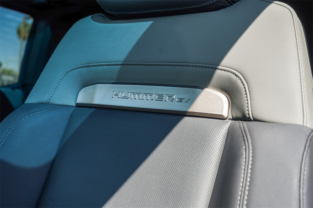 Thumbnail: 2024 GMC Hummer EV - 29