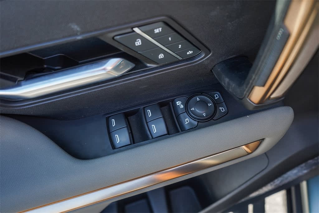 Thumbnail: 2024 GMC Hummer EV - 24