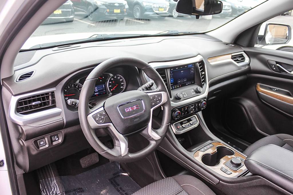 Thumbnail: 2023 GMC Acadia - 13