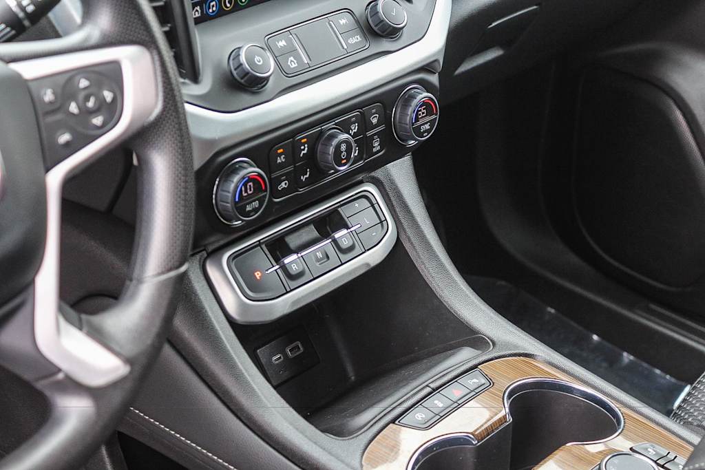 Thumbnail: 2023 GMC Acadia - 15