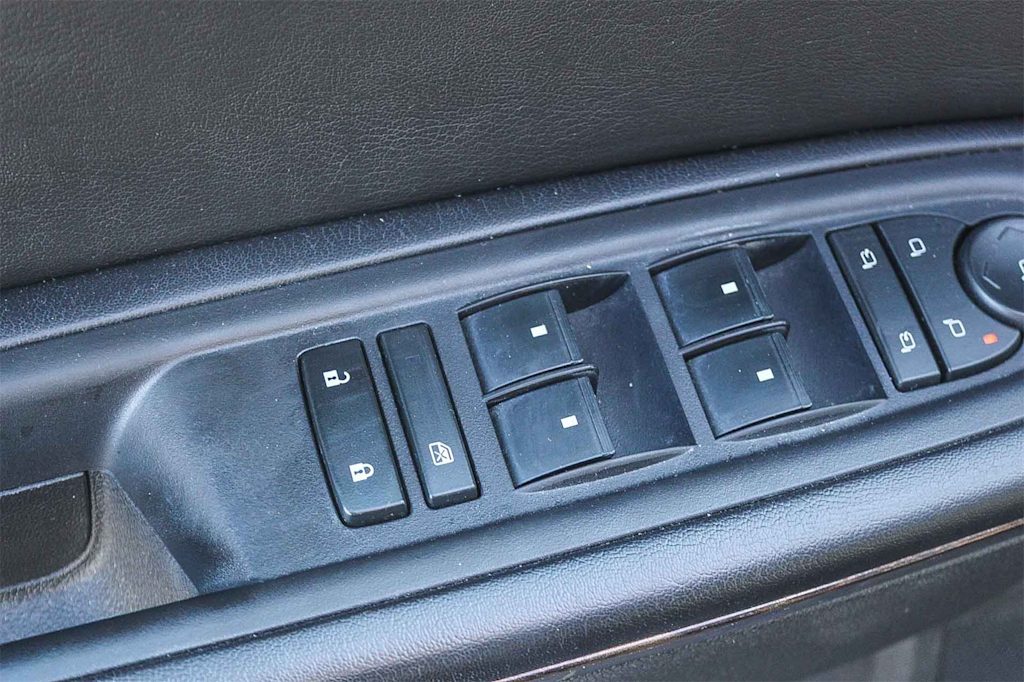 Thumbnail: 2016 GMC Acadia - 24