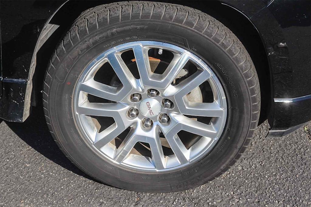 Thumbnail: 2016 GMC Acadia - 19