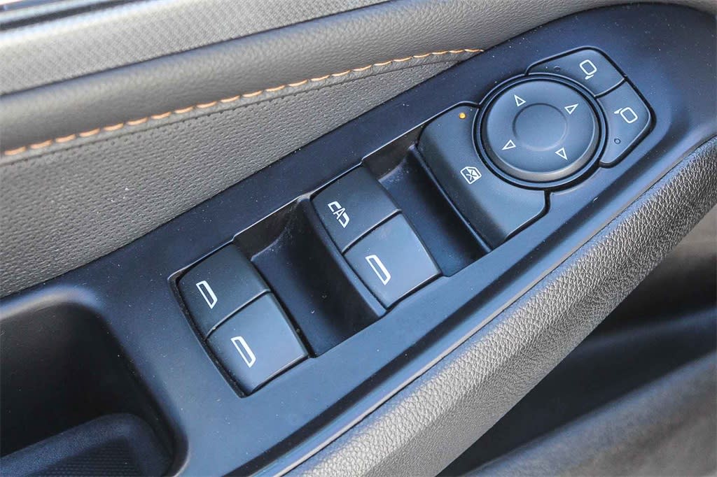 Thumbnail: 2019 Chevrolet Traverse - 24