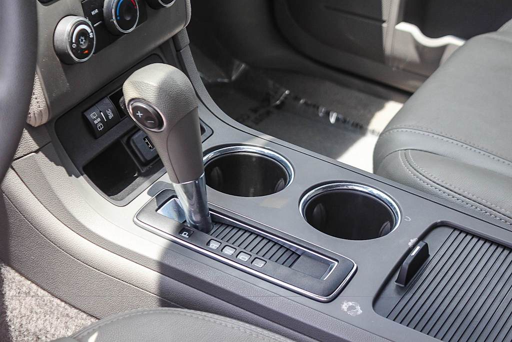 Thumbnail: 2015 Chevrolet Traverse - 15