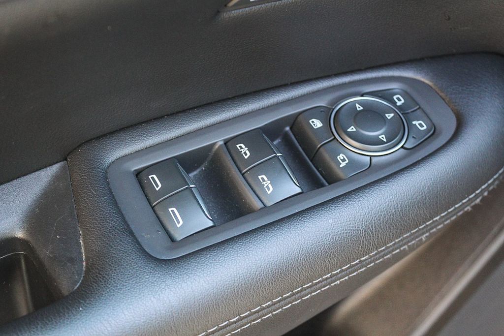 Thumbnail: 2022 Cadillac XT5 - 26