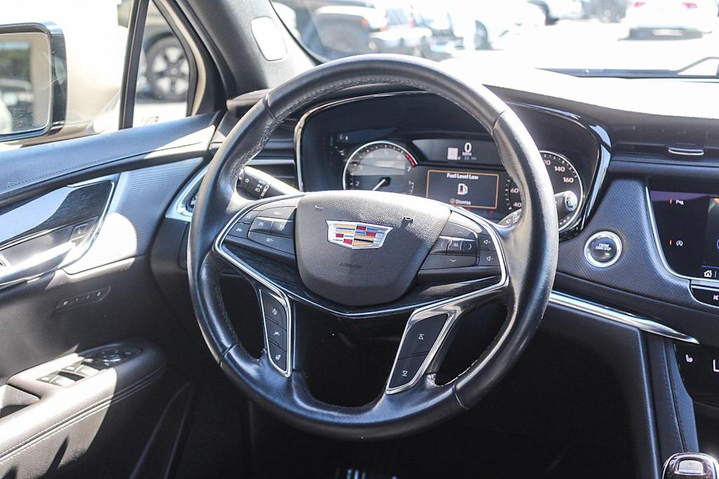 Thumbnail: 2022 Cadillac XT5 - 11