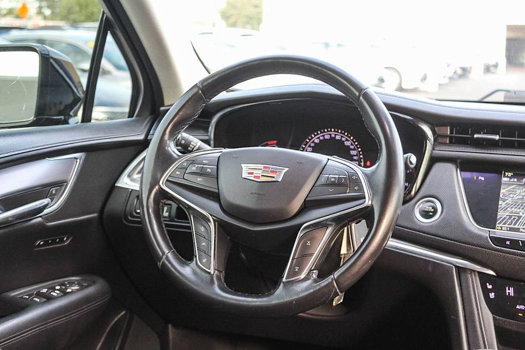 Thumbnail: 2019 Cadillac XT5 - 11