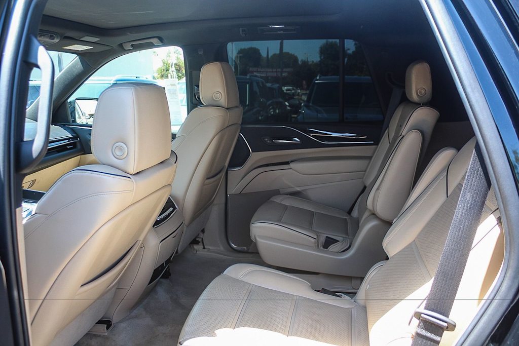 Thumbnail: 2023 Cadillac Escalade - 11