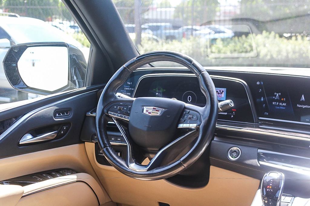 Thumbnail: 2023 Cadillac Escalade - 9