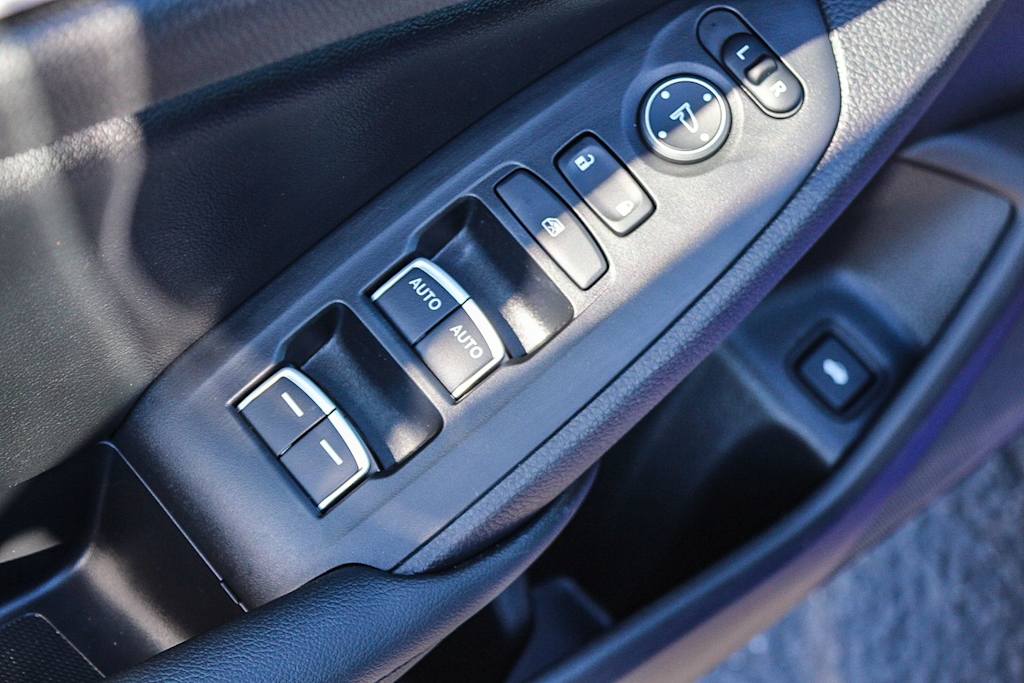 Thumbnail: 2022 Honda Accord - 30