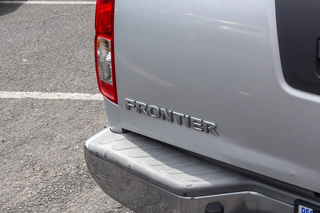 Thumbnail: 2011 Nissan Frontier - 6