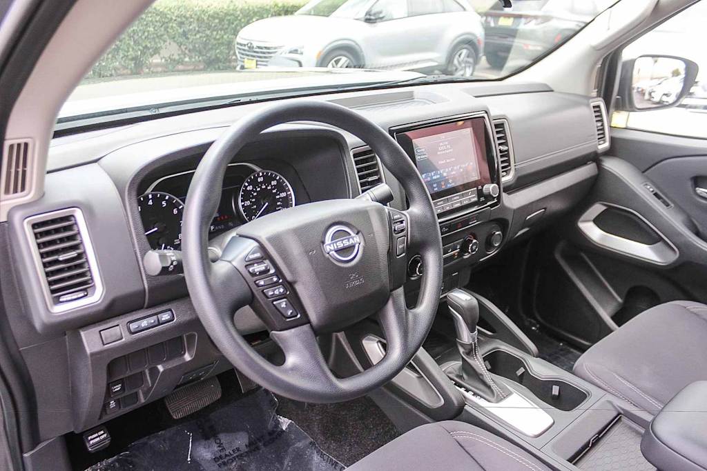 Thumbnail: 2024 Nissan Frontier - 13