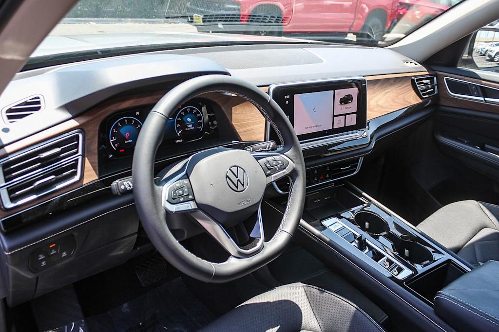 Thumbnail: 2024 Volkswagen Atlas - 13